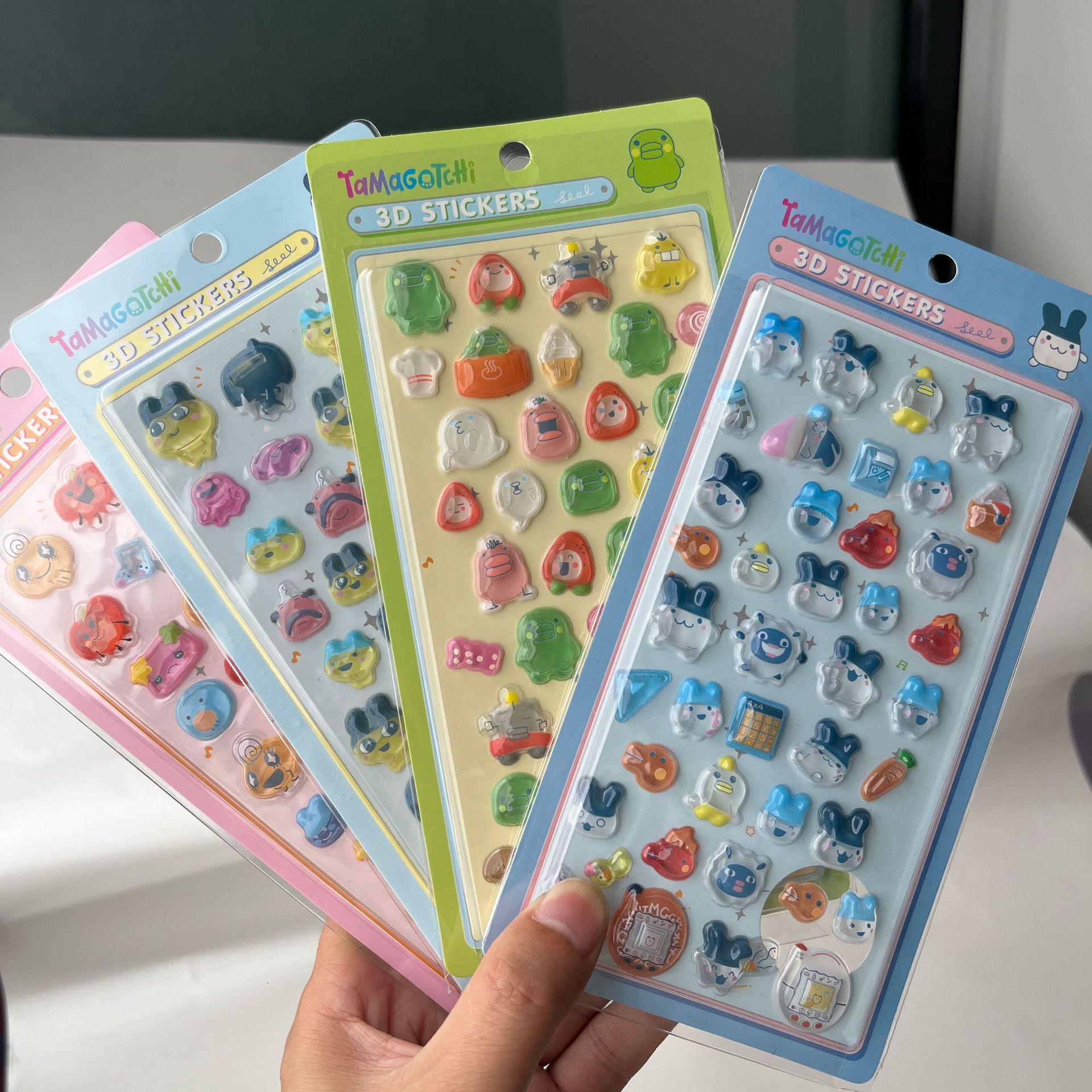 Laptop Accessories - Urocze naklejki 3D Tamagotchi, retro cyfrowy